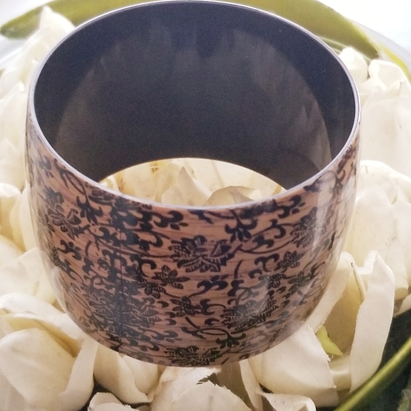 Floral Woodgrain Look "Rustic Boho "Bracelet - Picture 3 of 10